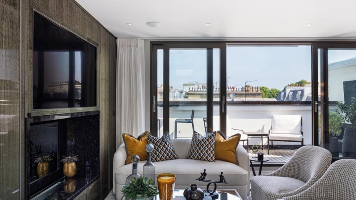 Flat Prince of Wales Terrace in Greater London