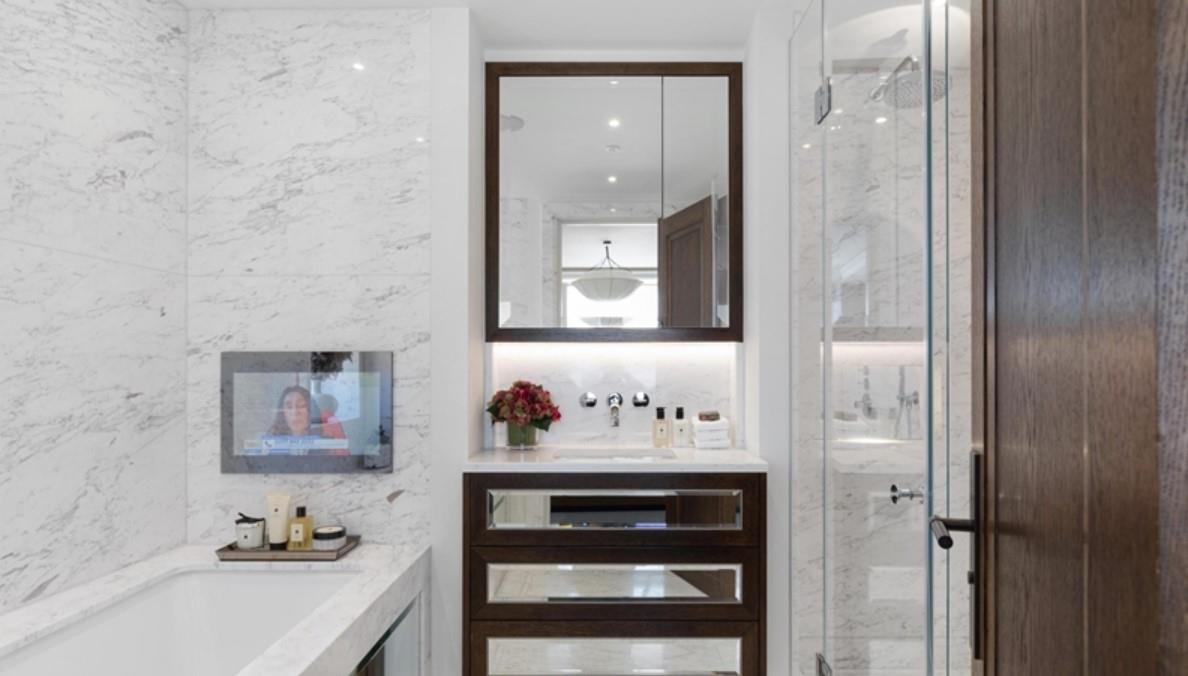 Flat Prince of Wales Terrace in Greater London