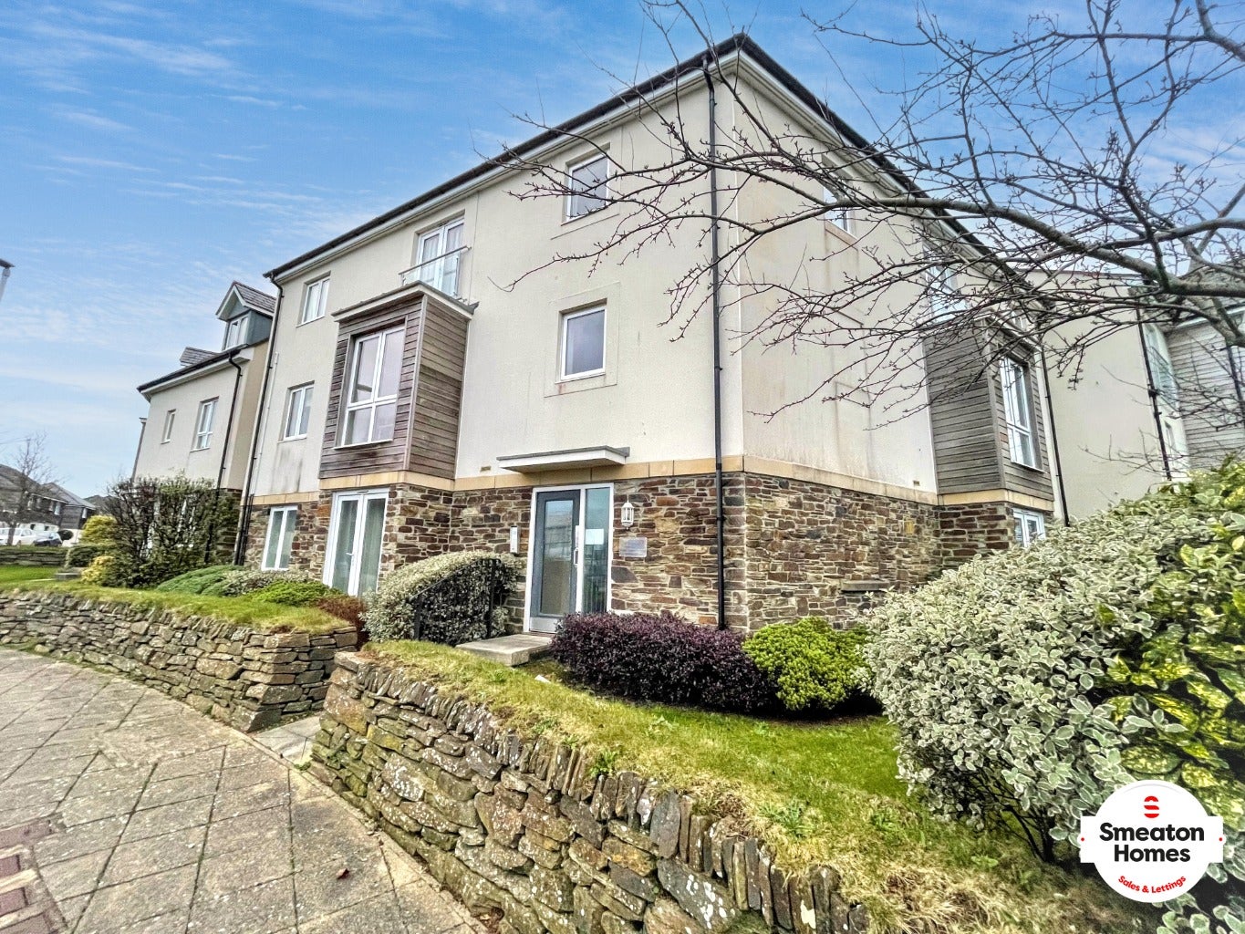 Flat Samuel Bassett Avenue in Plymouth