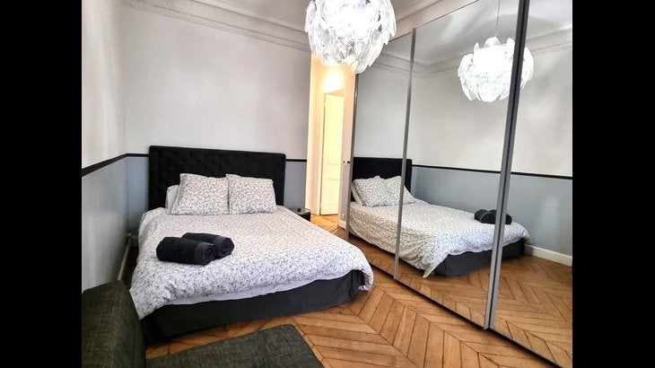 Appartement Rue du Boccador à Paris