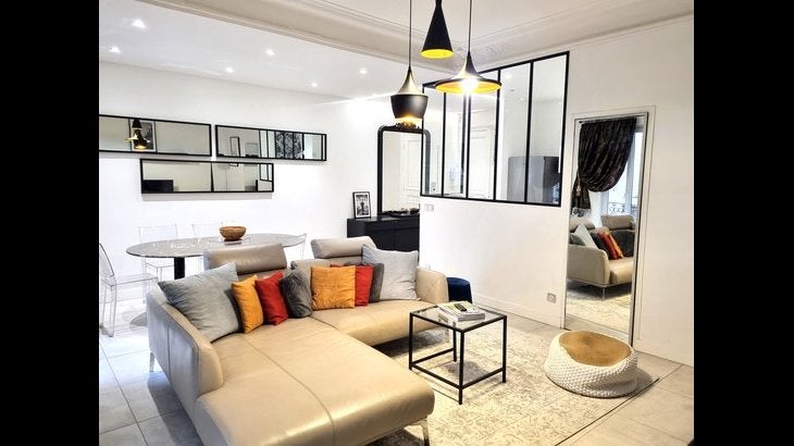 Appartement Rue du Boccador à Paris