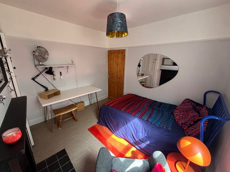 Room Faringford Road in Greater London