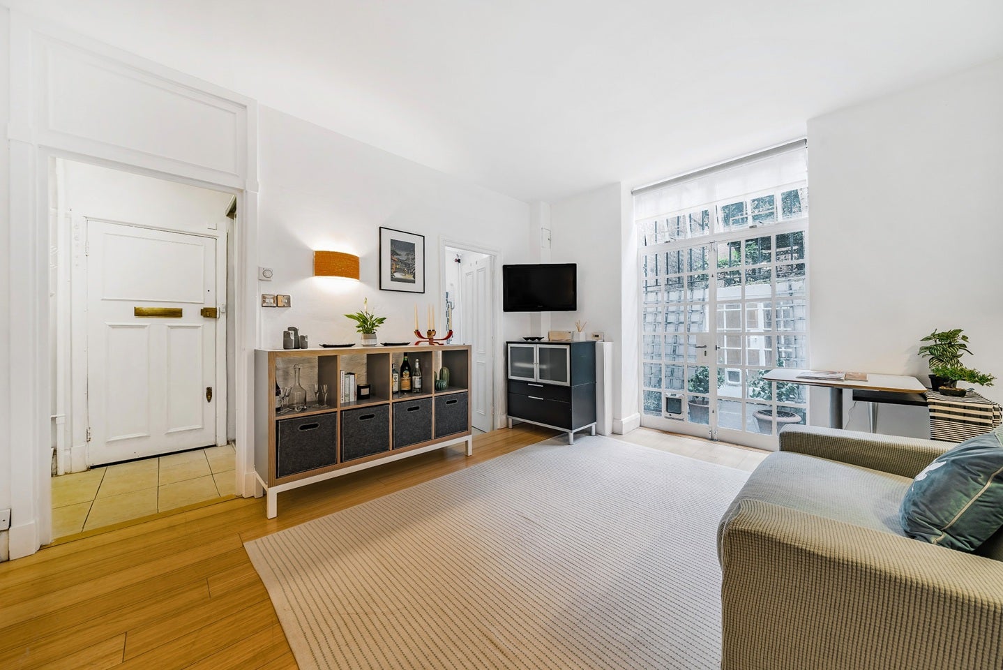 Flat Chelsea Manor Street in Greater London