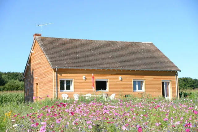 House Impasse du Grand Domaine in Isle-et-Bardais