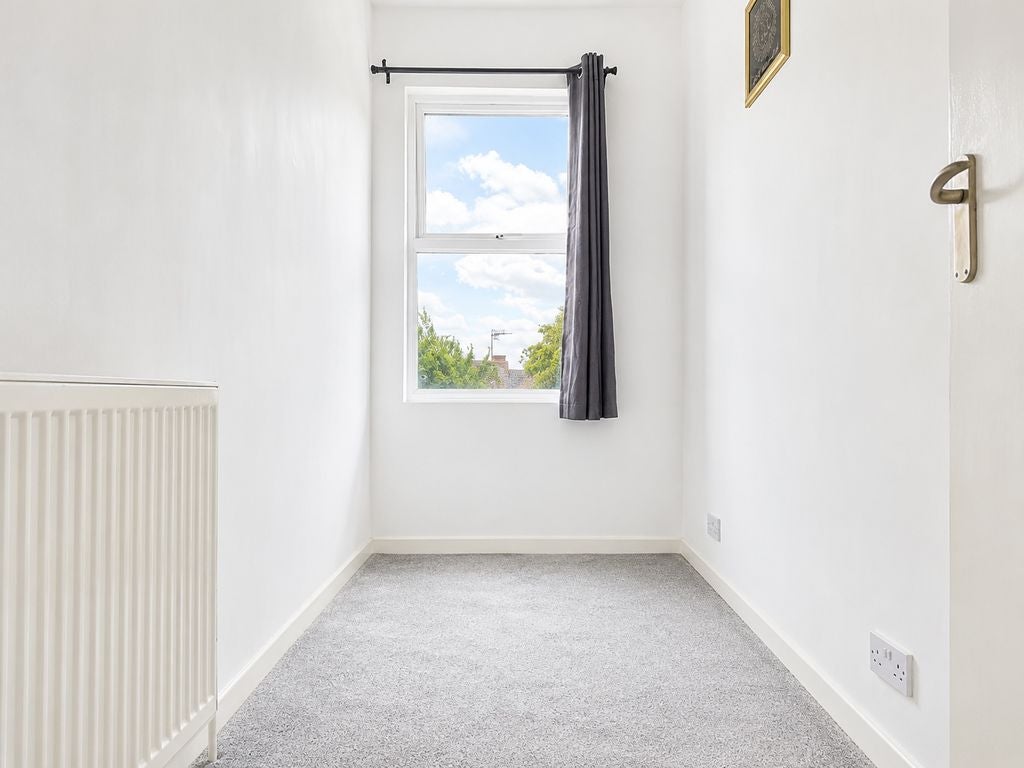 Flat Hartley Road in Nottingham