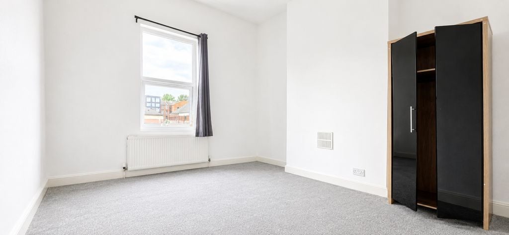 Flat Hartley Road in Nottingham