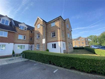 Flat Monarch Way in Leighton Buzzard