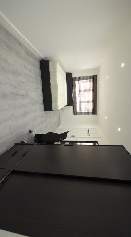 Room Biggerstaff Road in Greater London