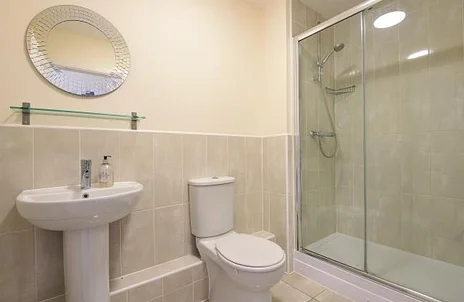 Flat Moulsford Mews in Reading
