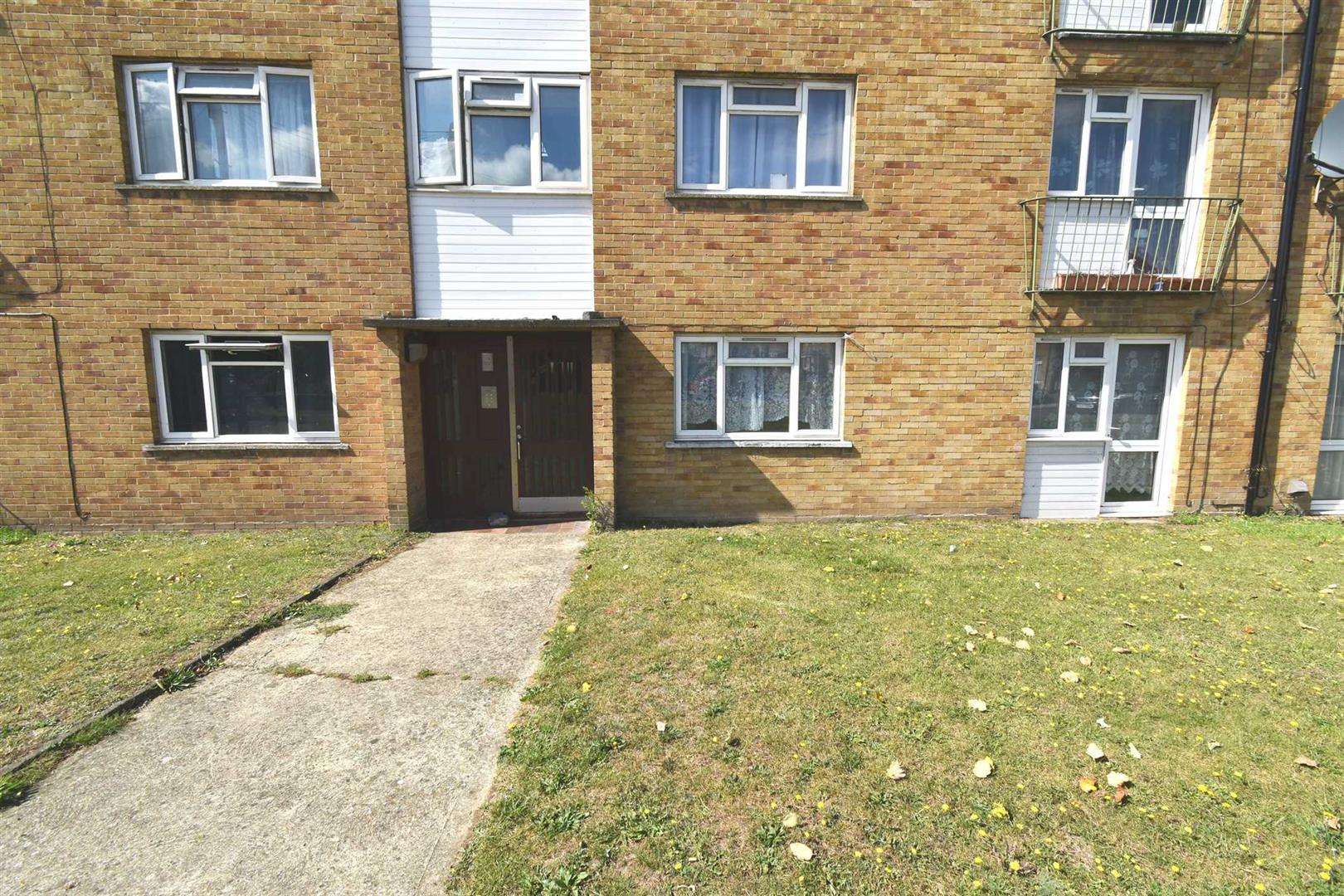 Flat Bedale Walk in Dartford