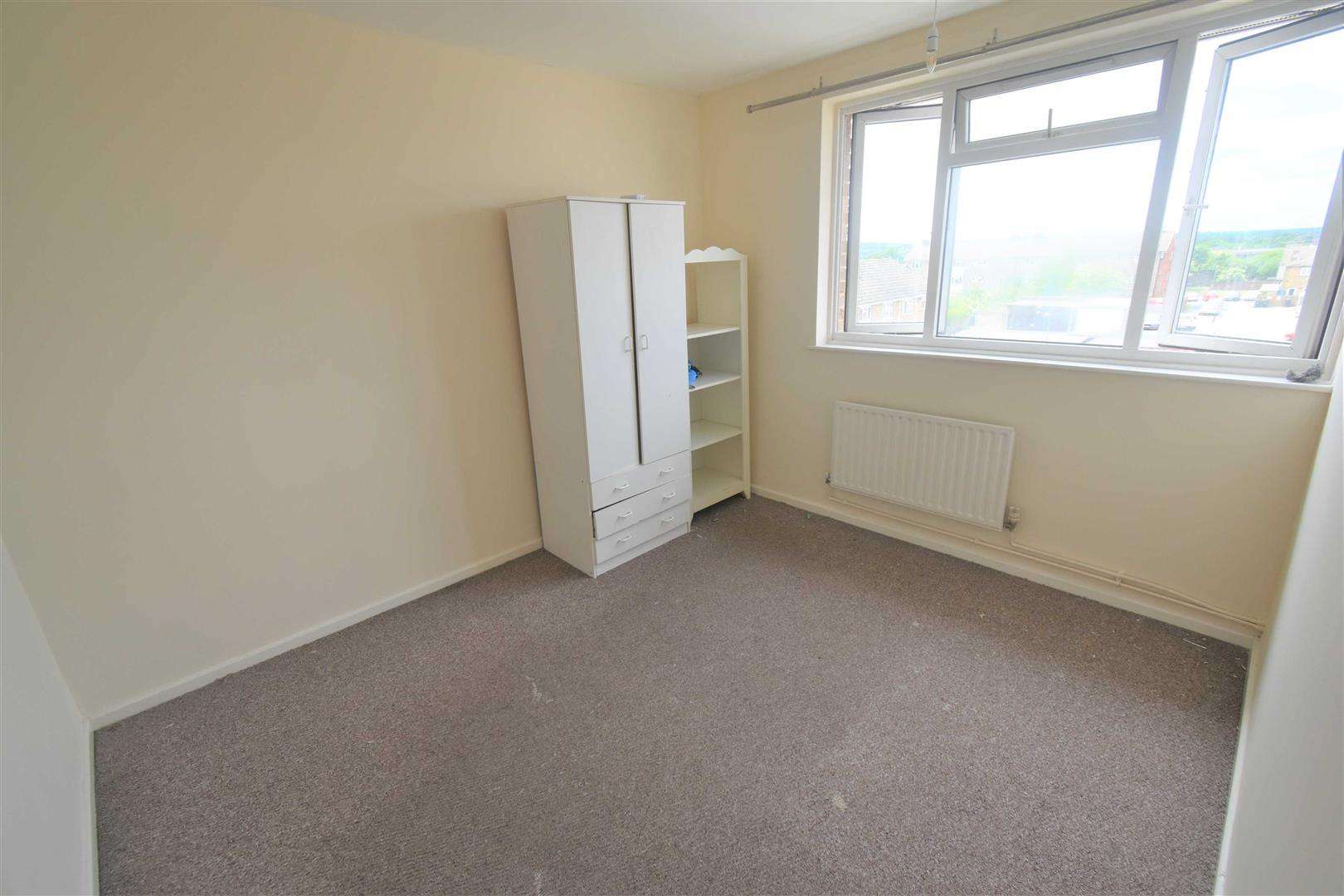 Flat Bedale Walk in Dartford