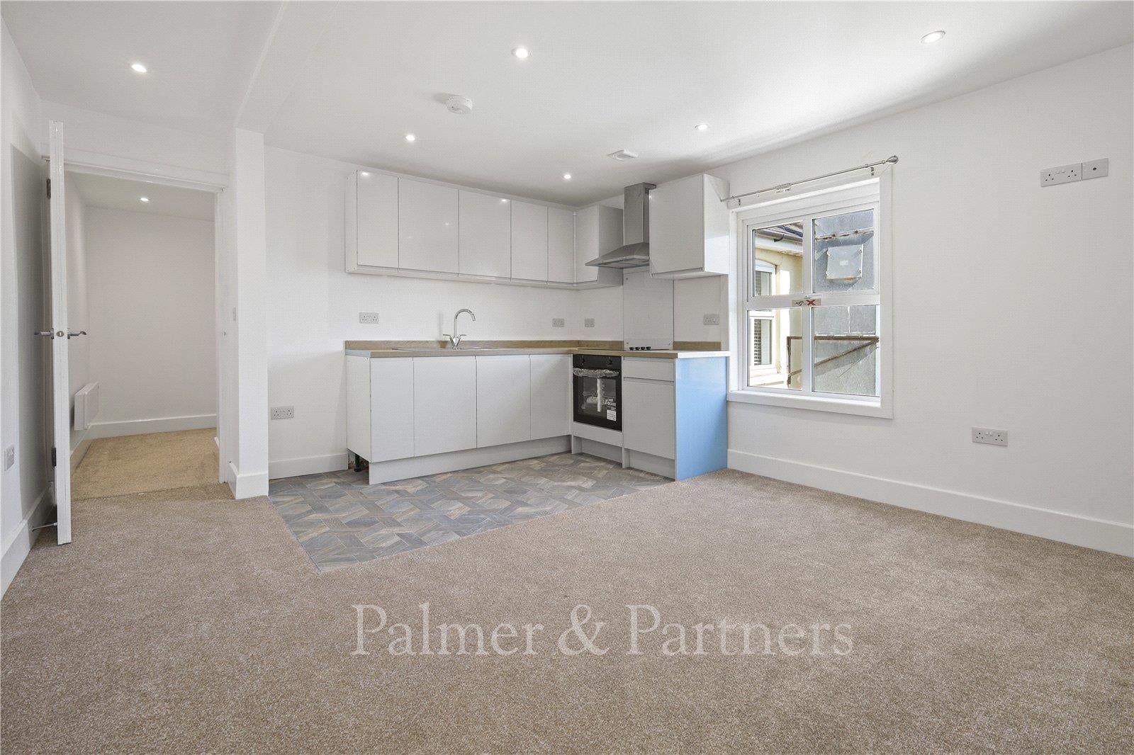 Flat Pier Avenue in Clacton-on-Sea