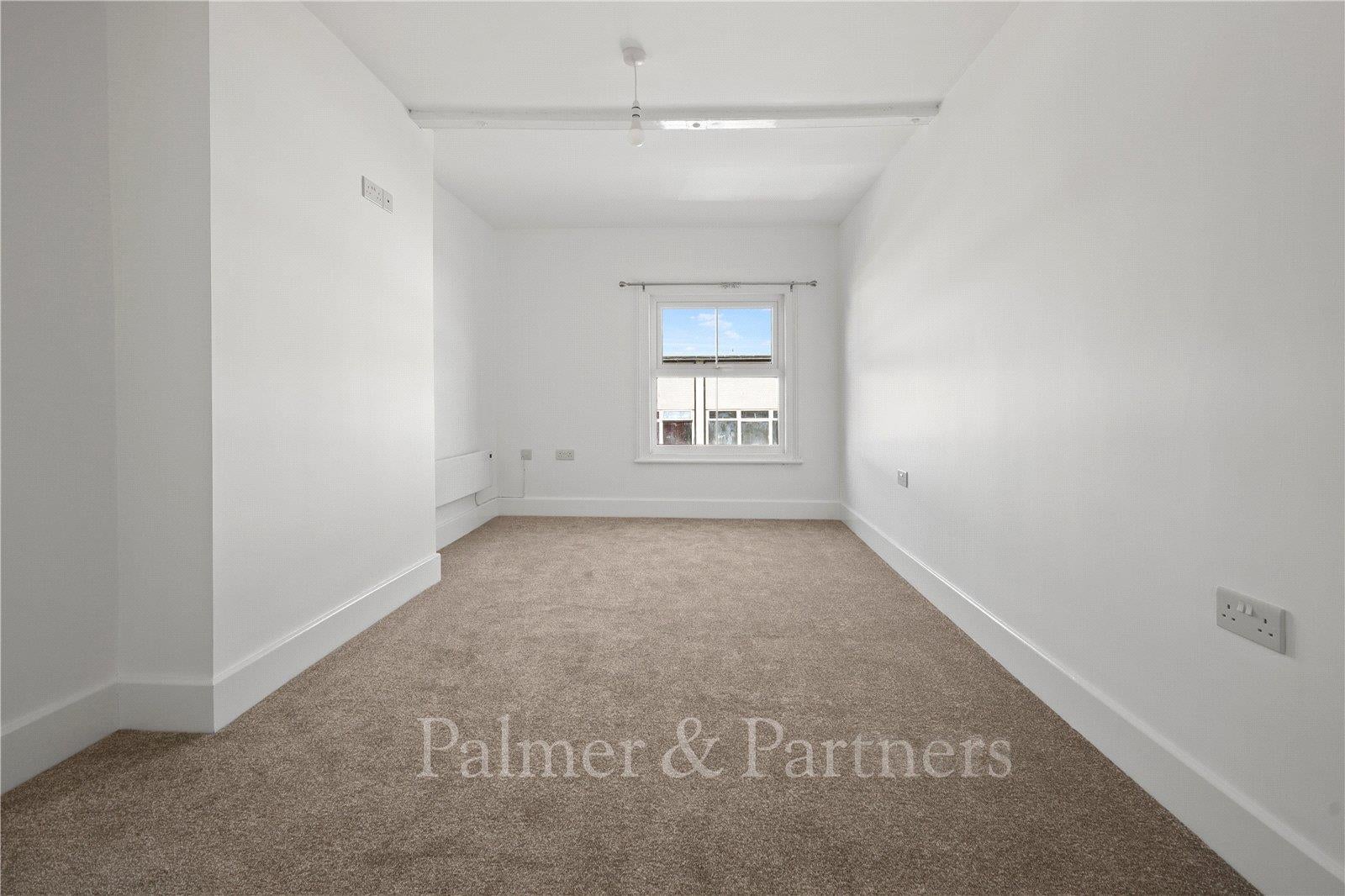 Flat Pier Avenue in Clacton-on-Sea