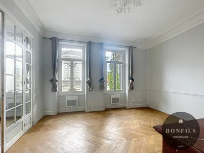 Flat Rue Victor Hugo in Avignon
