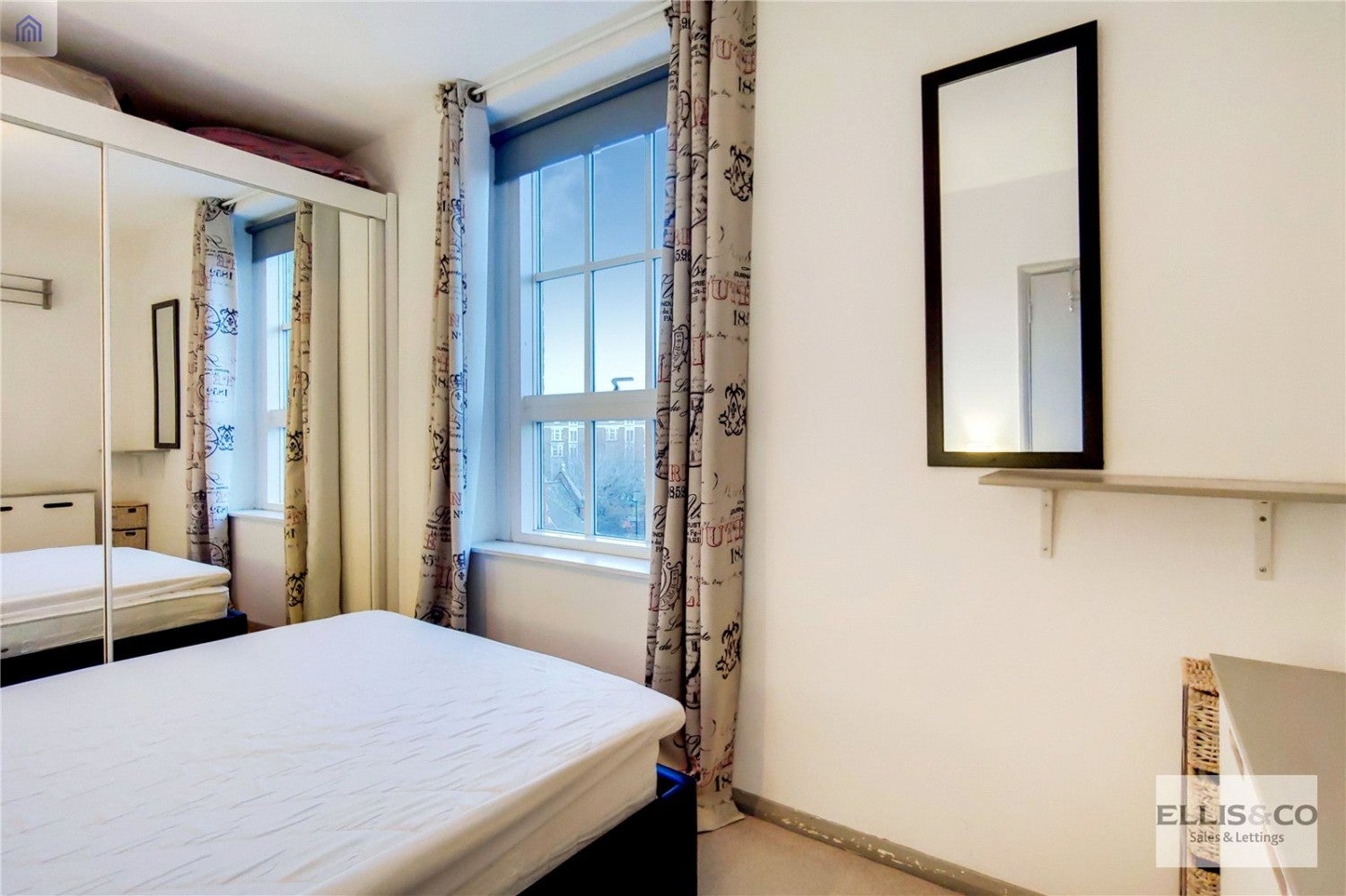 Flat Wilmot Street in Greater London