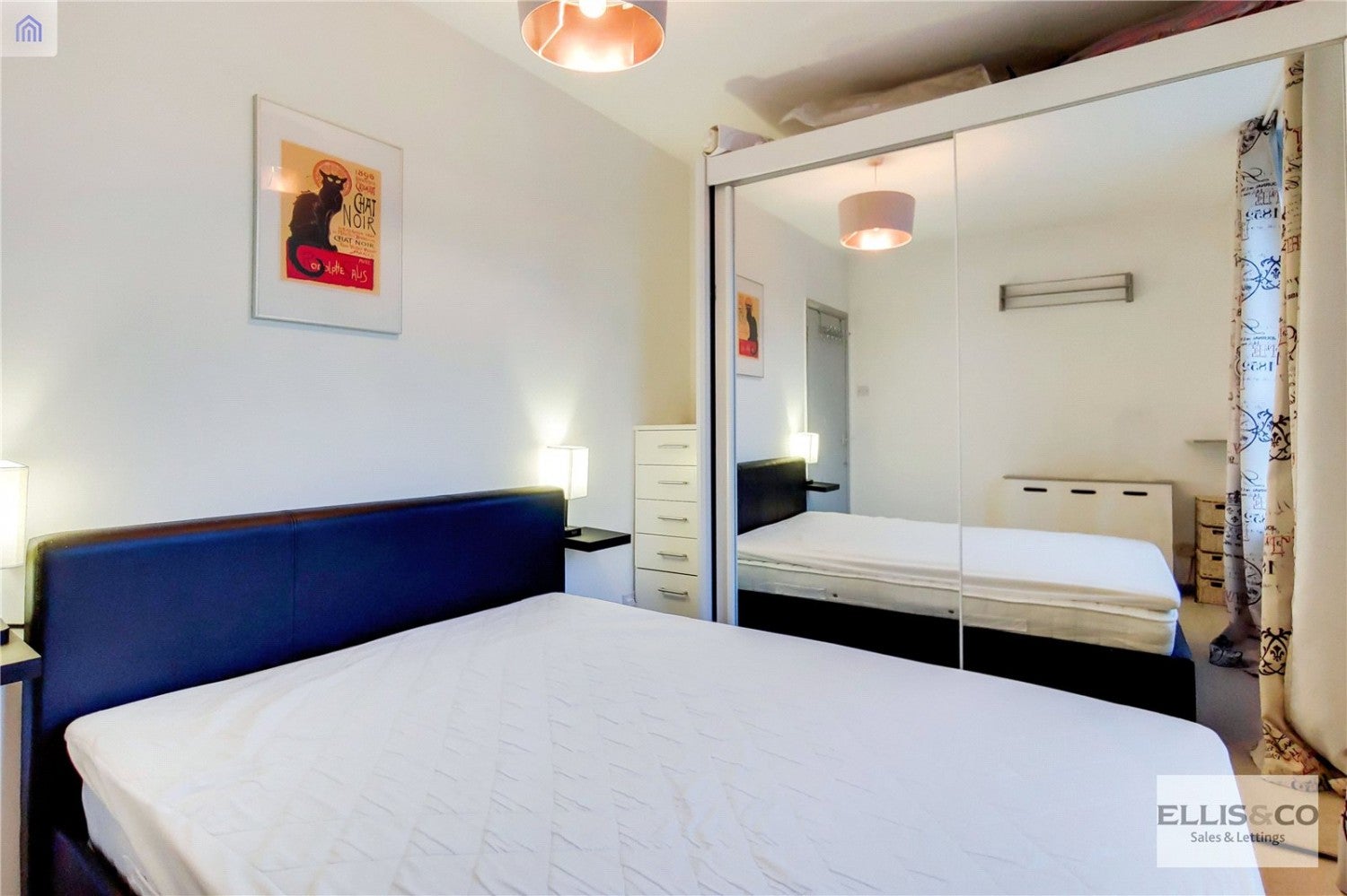 Flat Wilmot Street in Greater London