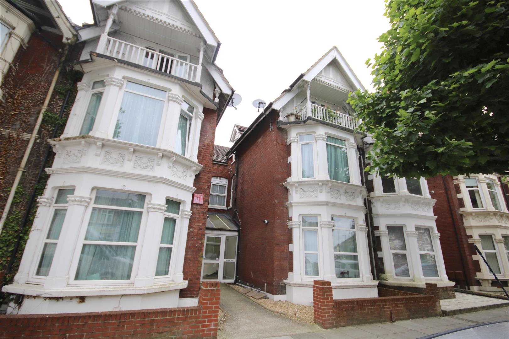 Flat London Road in Portsmouth