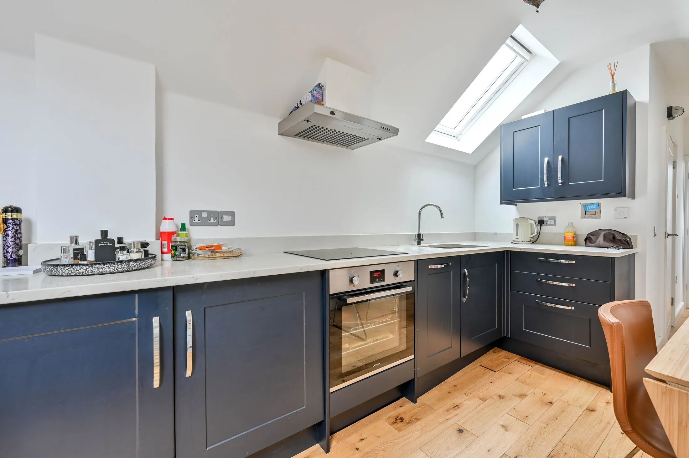 Flat Denzil Road in Guildford