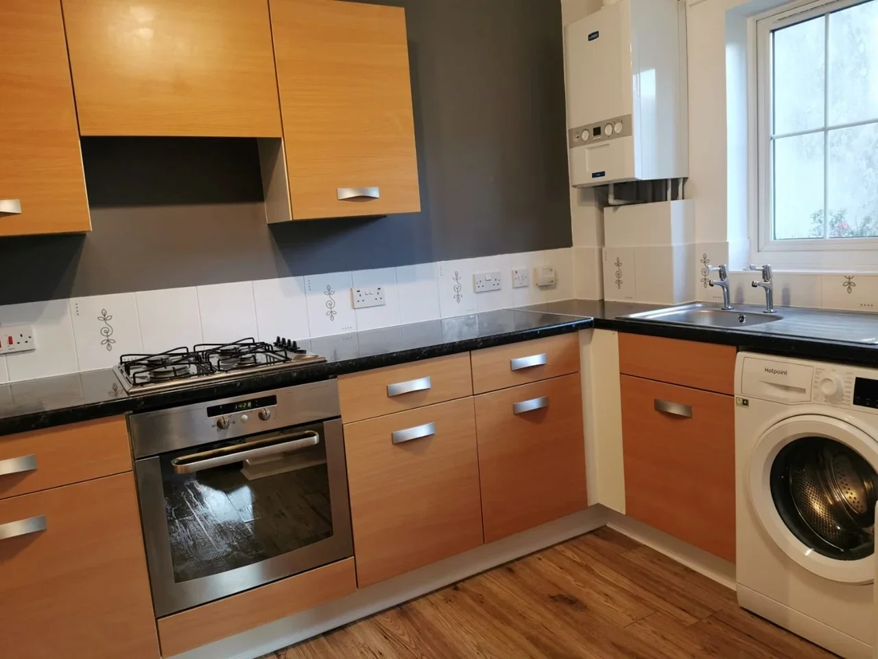 Flat Bursledon Road in Southampton