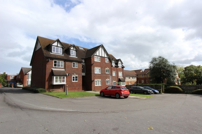 Flat Somerset Road in Southampton