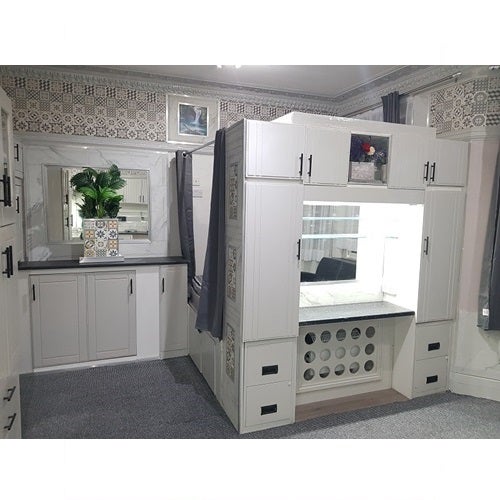 Room Stockwell Road in Greater London