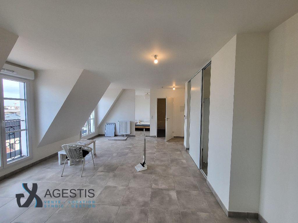Appartement Avenue Camélinat à Le Blanc-Mesnil