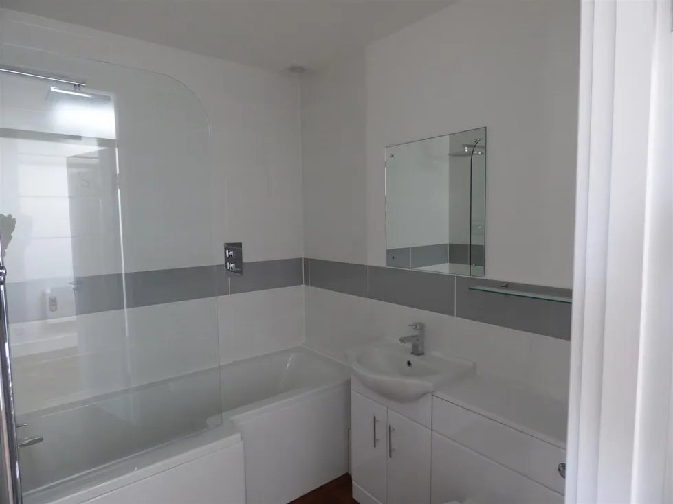 Flat Eastern Close in Adur