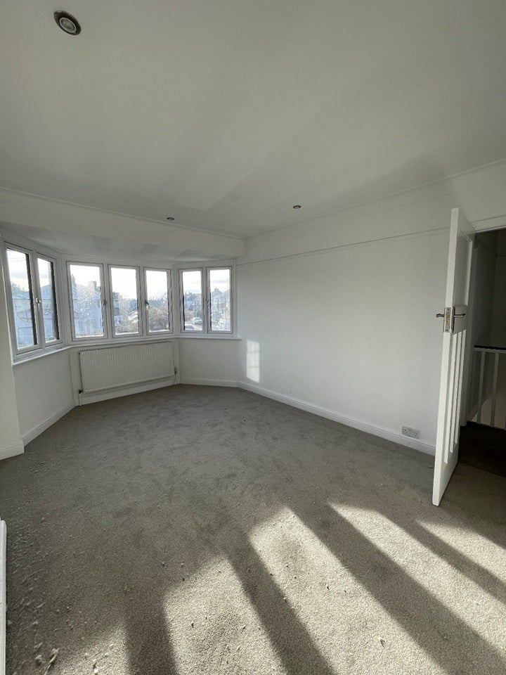 House Cypress Avenue in Greater London
