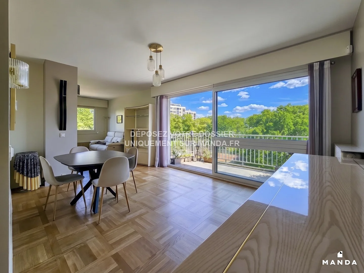 Flat Rue du 19 Janvier in Garches
