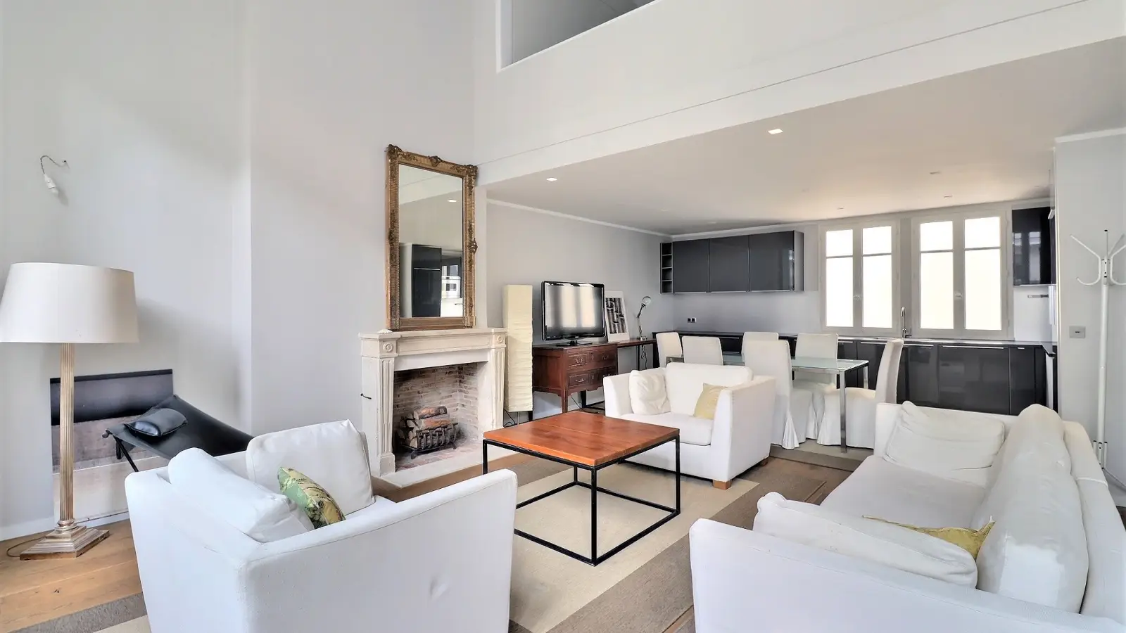 Flat Avenue des Chasseurs in Paris