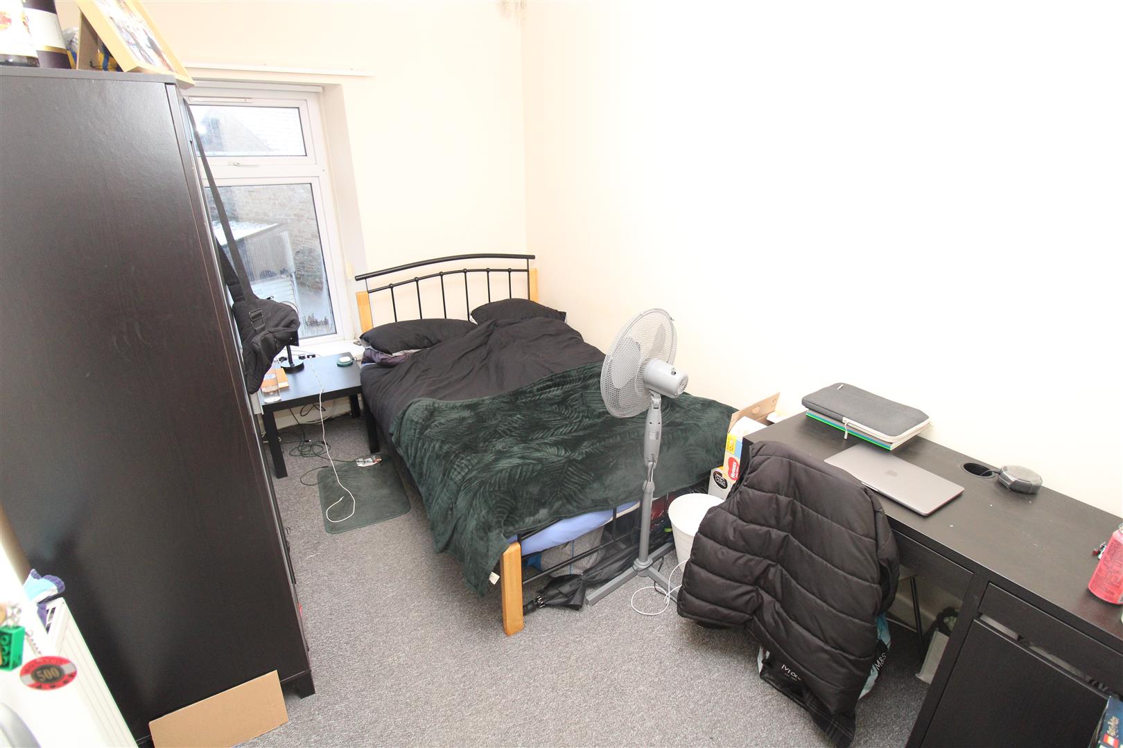 Flat Stow Hill in Pontypridd