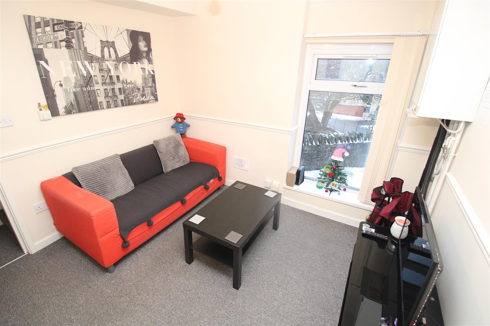Flat Stow Hill in Pontypridd