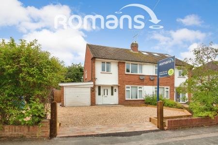 House Lynn Way in Rushmoor