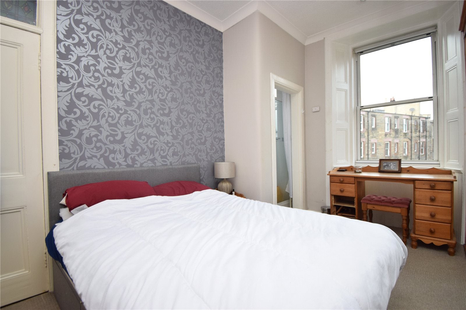 Flat Marionville Road in City of Edinburgh