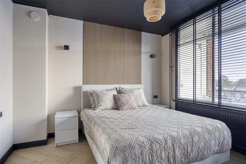 Appartement te koop: Wormerplein 28, Purmerend