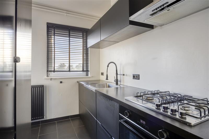 Appartement te koop: Wormerplein 28, Purmerend