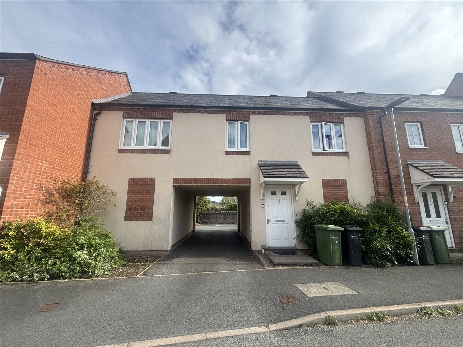 Flat Garden Close in Kington