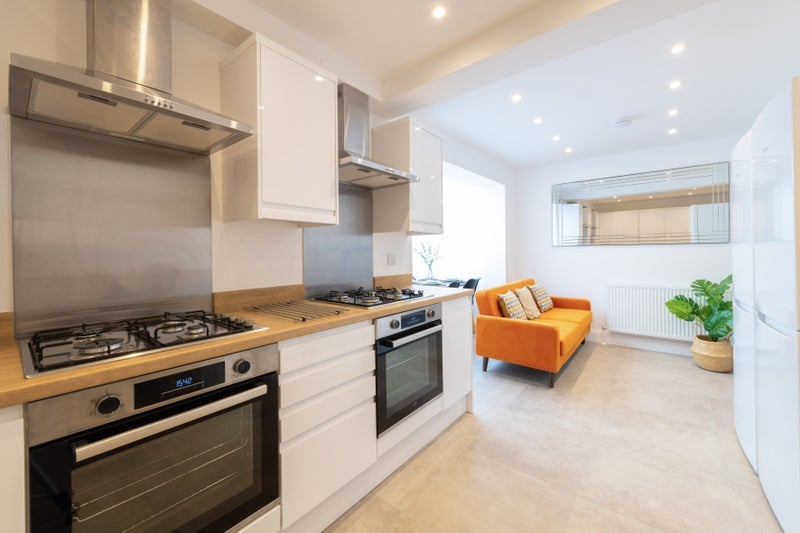 Room Ambleside Avenue in Bristol