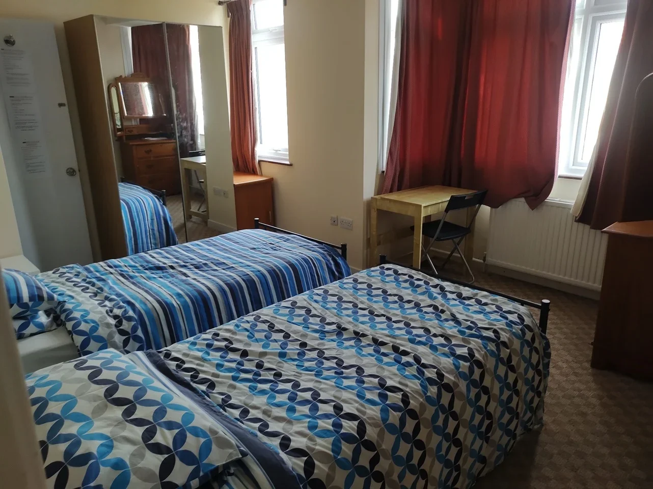 Room Grant Road in Greater London
