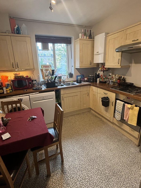 Room St. John's Drive in Greater London