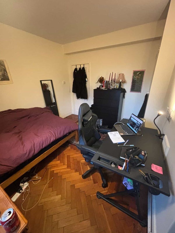 Room St. John's Drive in Greater London