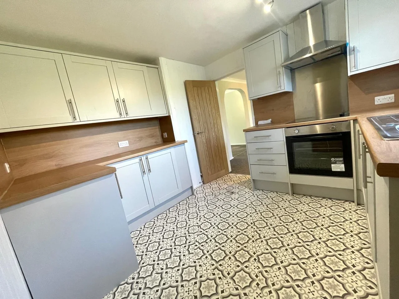 House Kendrew Close in Newton Aycliffe