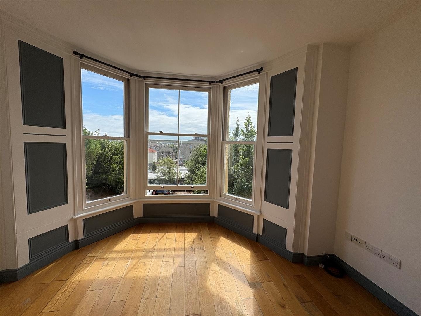 Flat Southside in Weston-super-Mare