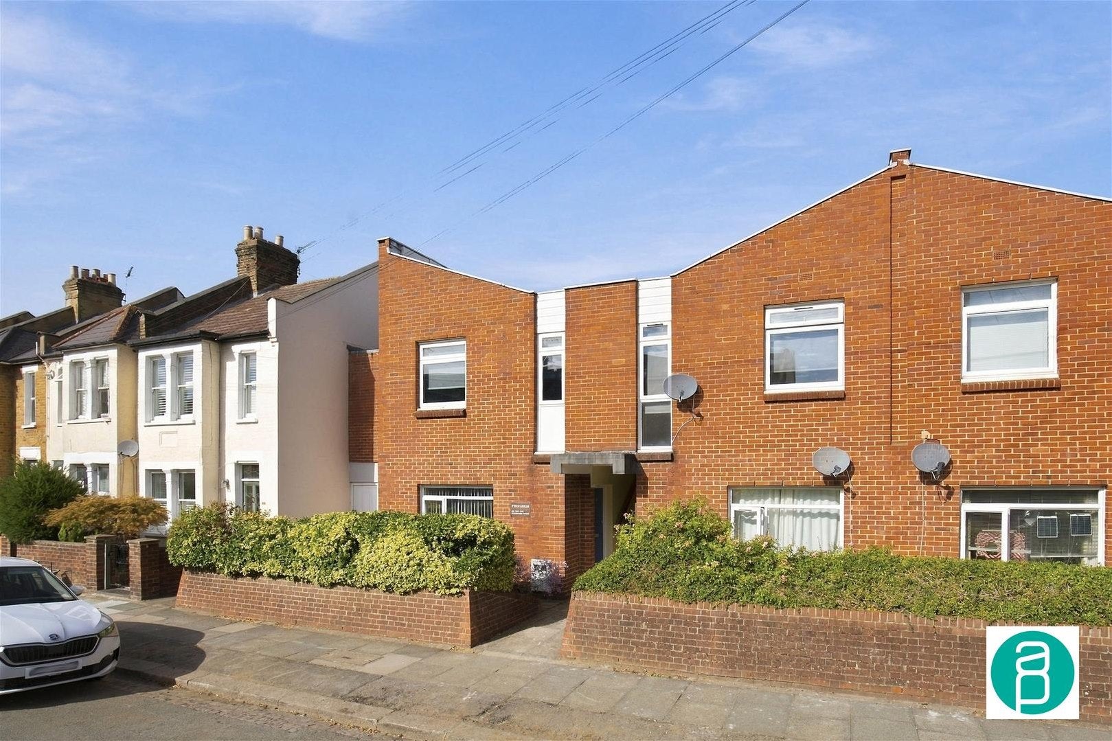 Flat Florence Road in Greater London