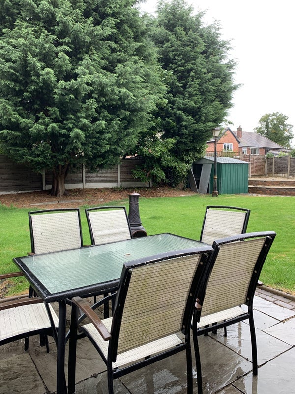 Room Salcombe Close in Trafford