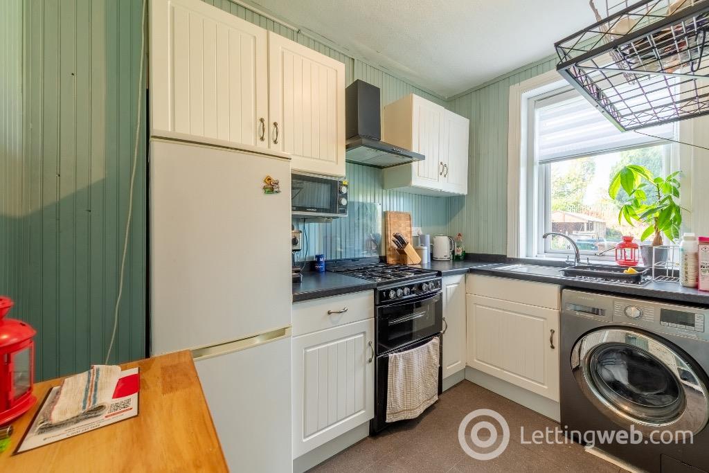 Flat Stenhouse Avenue West in City of Edinburgh