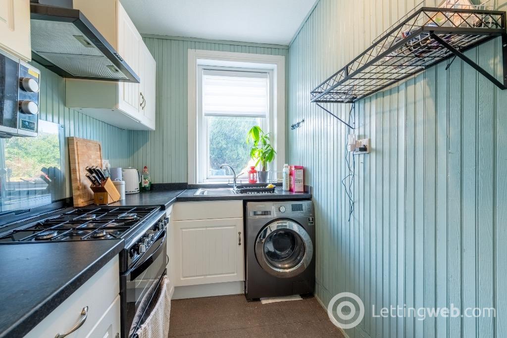 Flat Stenhouse Avenue West in City of Edinburgh