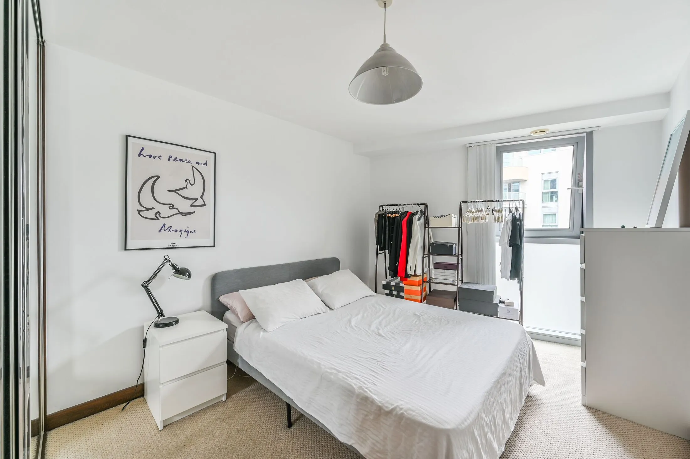 Flat Bridges Court in Greater London