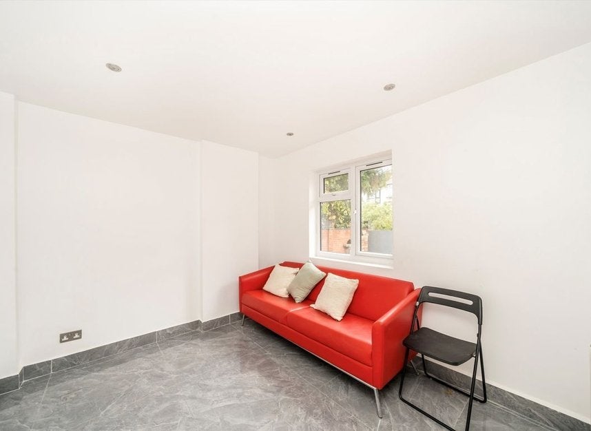 House Ringmore Rise in Greater London