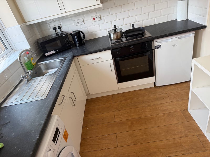 Room South Radford Street in Salford